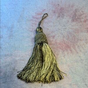Elegant Olive Green / Cream Tassel